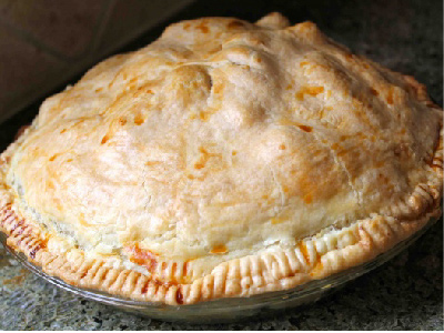 Closeup of a finished apple pie.